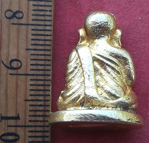 วัดใจเริ่ม 10 บาท กับ รูปหล่อหลวงพ่อเงิน …AD667