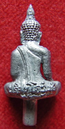 พระยอดธง รุ่น 5 ท้ายิง หลวงพ่อคูณ วัดบ้านไร่ เนื้อตะกั่วเถื่อน ไม่่มีโค๊ด จมูกโด่ง เก็บรักษาเดิมๆ