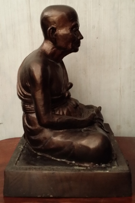 พระบูชาหลวงปู่ทวดหน้าตัก9นิ้ว ปี2537 ใต้ฐานบรรจุ.ลป.ทวดเนื้อว่าน