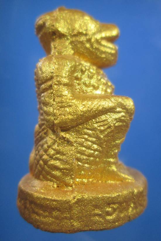 หนุมานทาทอง เนื่อผงชมภูนุช ปี 43 ออกวัดซับลำไย หลวงปู่หมุนปลุกเสก 