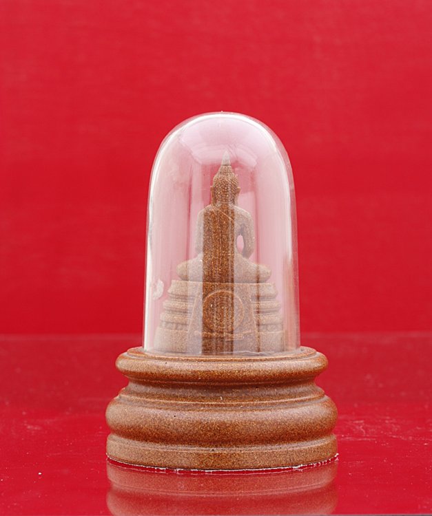 พระบูชาตั้งหน้ารถหลวงพ่อโสธร เนื้อกระเบื้องหลังคาโบสถ์..../2