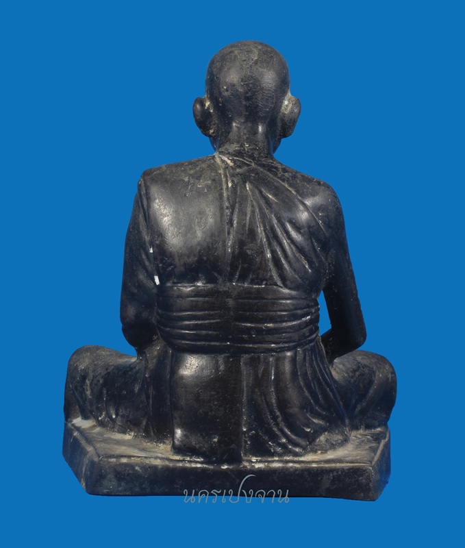 พระบูชารุ่นแรกหลวงปู่เครื่อง วัดเทพสิงหาร จ.อุดรธานี 