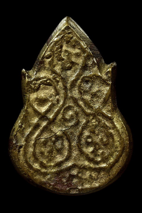 เหรียญหล่อกลีบบัวหลังยันต์ห้าหลวงพ่อเกีย วัดภุมรินทร์กุฎีทอง จ.สมุทรสงคราม ปี 2459