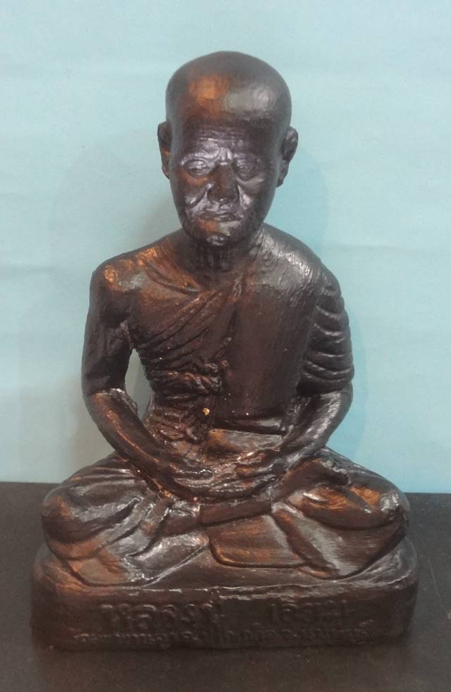 : พระบูชาหลวงปู่เอียมวัดสะพานสูง5นิ้ว