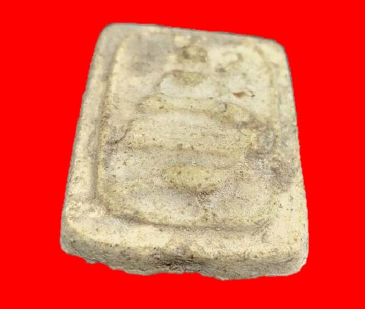 หลวงพ่อปานกรุวัดคู้สลอด พิมพ์ขี่นก หายากครับสภาพพอสวย รับประกันพระแท้เก้คืนเต็มครับ