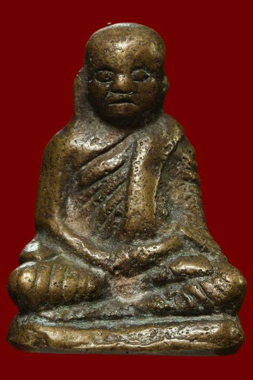 รูปหล่อโบราณหลวงพ่อเงิน ท่ามะไฟ ค่ะ