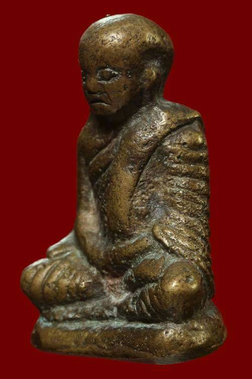 รูปหล่อโบราณหลวงพ่อเงิน ท่ามะไฟ ค่ะ