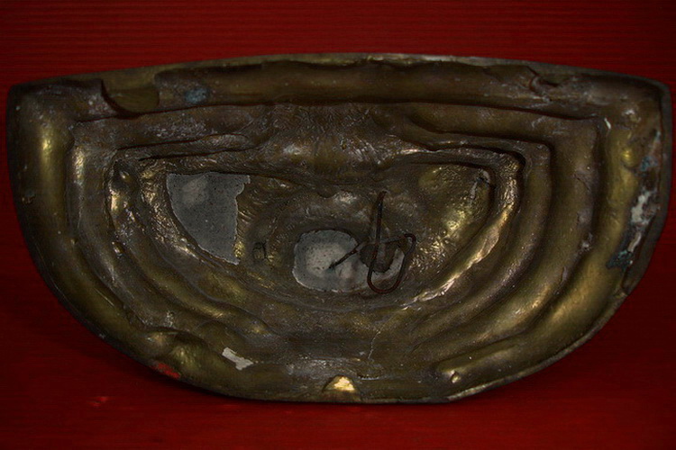 พระบูชาหลวงพ่อโสธร ฐานผ้าทิพย์ภปร. ผิวหิ้งเดิม ๆ ค่ะ