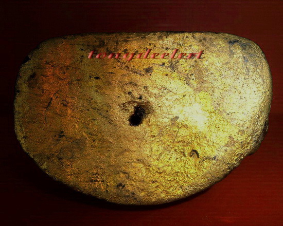 พระบัวเข็มเนื้อผงทาบรอนซ์ทอง หลวงพ่อนารถ วัดศรีโลหะราษฏร์บำรุง อ.ท่าม่วง จ.กาญจนบุรี