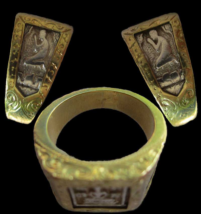 แหวนเงินหลวงปู่ดู่ วัดสะแก 2533 พร้อมเลี่ยมทองคำ