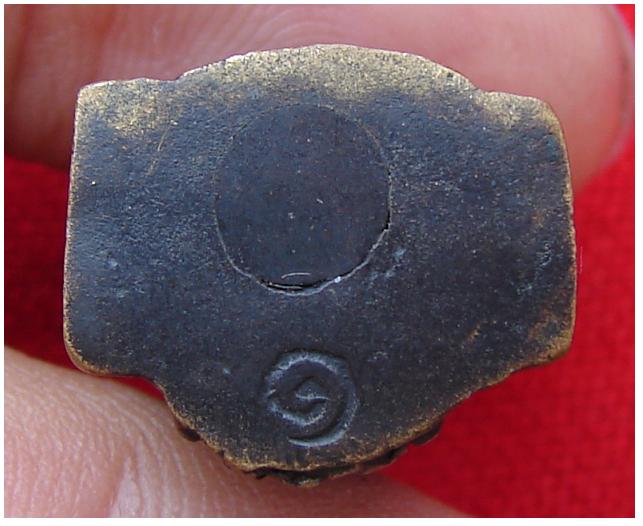 พระกริ่งคันฑราษฏร์ วัดพระปฐมเจดีย์ นครปฐม ก้นตอกเลข ๑