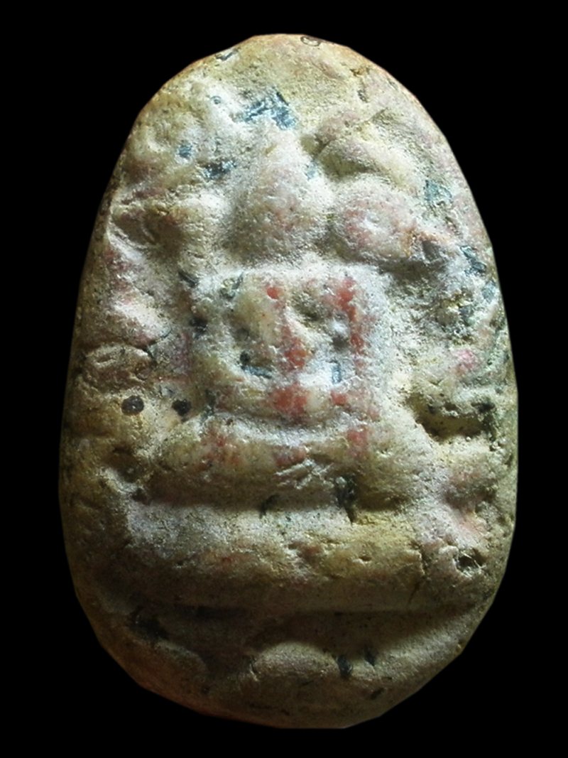 พระพิมพ์เนื้อผงพุทธคุณ  กรุวัดทัพข้าว แบบหลังหูไห่ (มีรู)จ.สุโขทัย สร้างยุครัตนโกสินทร์