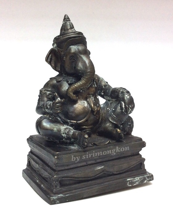 พระพิฆเนศ รุ่นบูชาครู อาจารย์ติ๋ว วัดมณีชลขัณฑ์ ปี50 ขนาดบูชา หน้าตัก 3นิ้ว สูง 5นิ้ว อุดผง เทนำฤกษ์