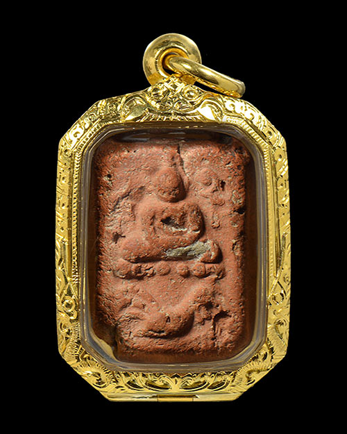 พระขี่ไก่ หางสามเส้น หลวงพ่อปาน วัดบางนมโค จ.อยุธยา 2460 สภาพสวยมาก ผงล้นล้น+ตลับทองคำ9.71กรัม+บัตร