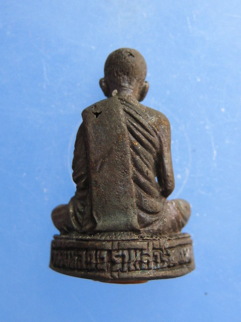 รูปหล่อ หลวงปู่ฉัน วัดท่าหลวง จ.ลพบุรี รุ่นเสาร์ 5 รุ่นเดียว