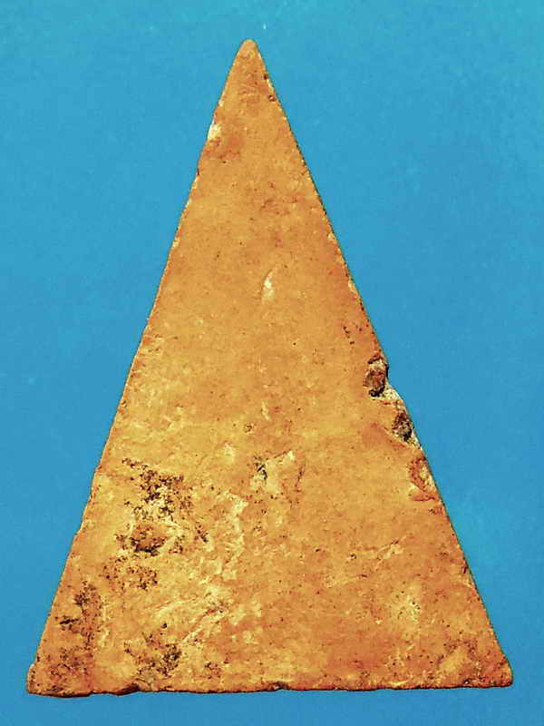 พระเนื้อดินพิมพ์นางพญา หลวงปู่โต๊ะ วัดประดู่ฉิมพลี พิมพ์มีหน้ามีตาปี 2472 สภาพสวย