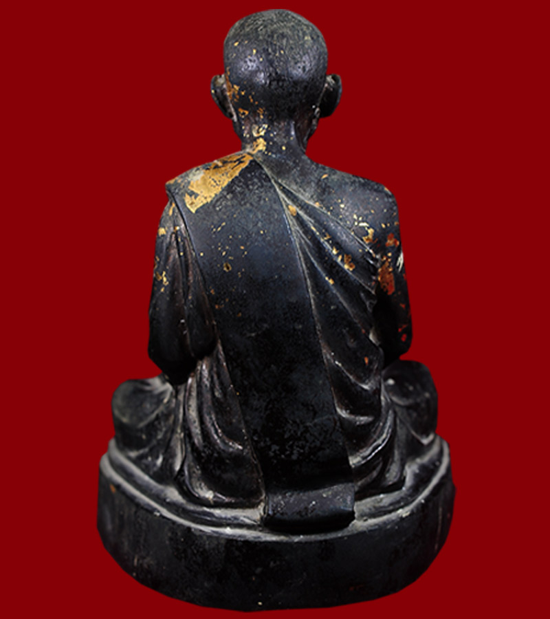 พระบูชา หลวงพ่อลี ธมมฺธโร วัดอโศการาม จังหวัด สมุทรปราการ ขนาดหน้าตัก ๕ นิ้ว สูง ๘ นิ้ว 