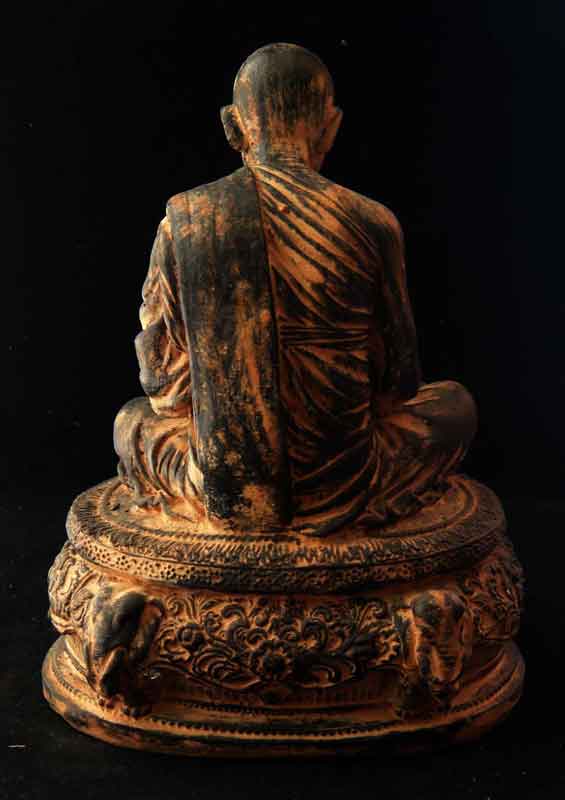 หลวงพ่อเงิน หน้าตัก5นิ้ว เนื้อดินศิลาเก่า ผิวดำปิดทอง ดูเข้มขลัง...