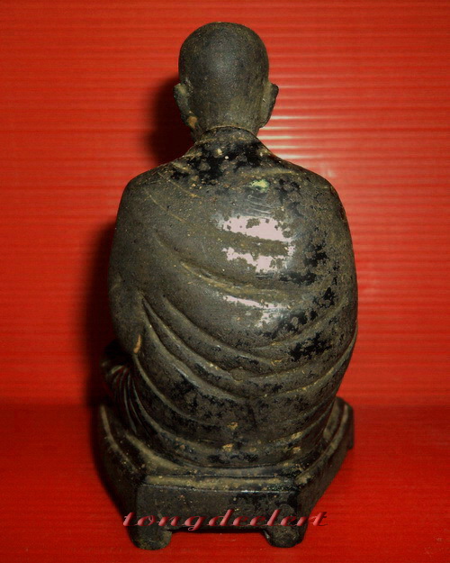 รูปหล่อบูชาสมเด็จพระพุฒาจารย์(โต พรหมรังสี) วัดระฆังโฆสิตาราม ใต้ฐานฝังผง หล่อหนามากค่ะ