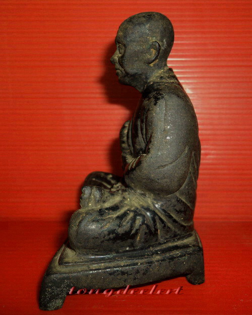 รูปหล่อบูชาสมเด็จพระพุฒาจารย์(โต พรหมรังสี) วัดระฆังโฆสิตาราม ใต้ฐานฝังผง หล่อหนามากค่ะ