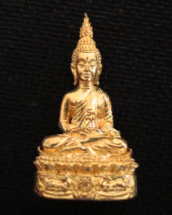  พระชัย นฤมิตรโชค เนื้อทองทิพย์ หลวงพ่อจรัญ วัดอัมพวัน จ.สิงห์บุรี ปี 2554
