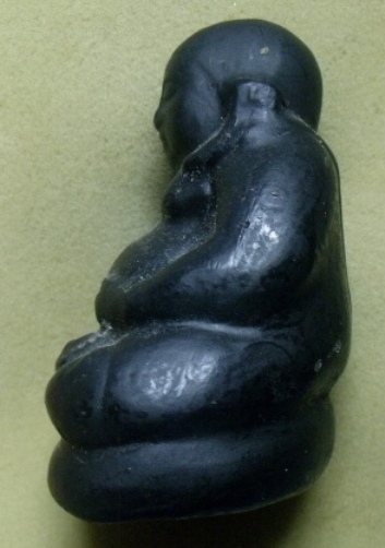 **วัดใจ**พระบูชาพระสังกัจจายน์ เนื้อผงลงสี มีกริ่ง ขนาด 2.5*3.5 นิ้ว**สวยๆ เชิญชมครับ