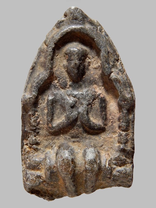 พระทวาราวดี สนิมแดง พิมพ์พุทธคยา กรุท่าหวี กาญจนบุรี