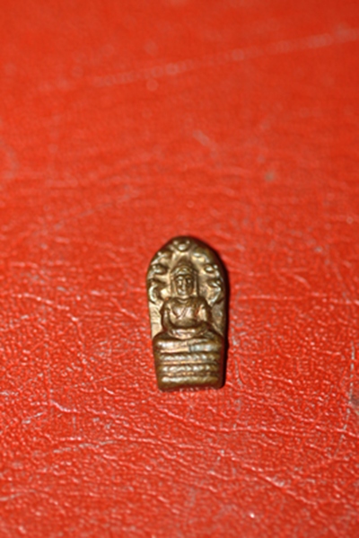 ปรกใบมะขาม(เจริญลาภ) หลวงปู่คำพัน วัดธาตุมหาชัย จ.นครพนม