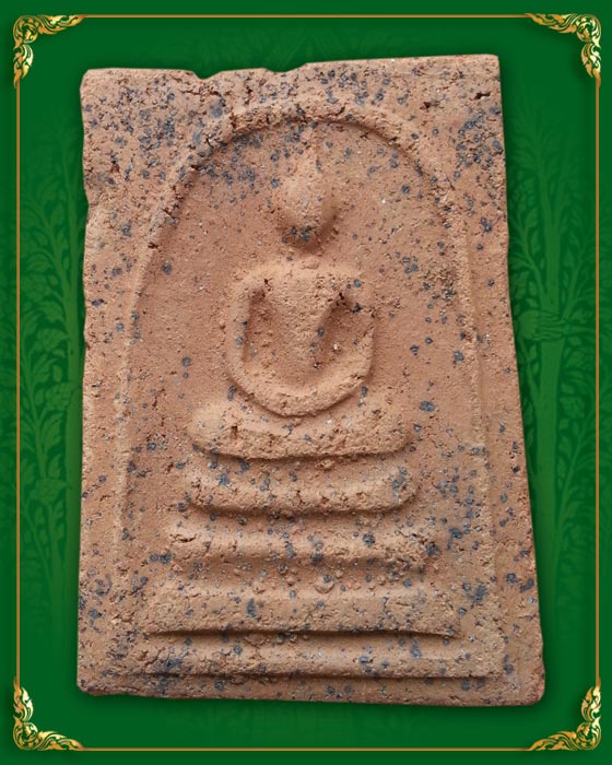 พระสมเด็จหลวงพ่อแดง วัดเขาบันไดอิฐ ปี 13 เนื้อดินเผา หลังยันต์สามเหลี่ยม