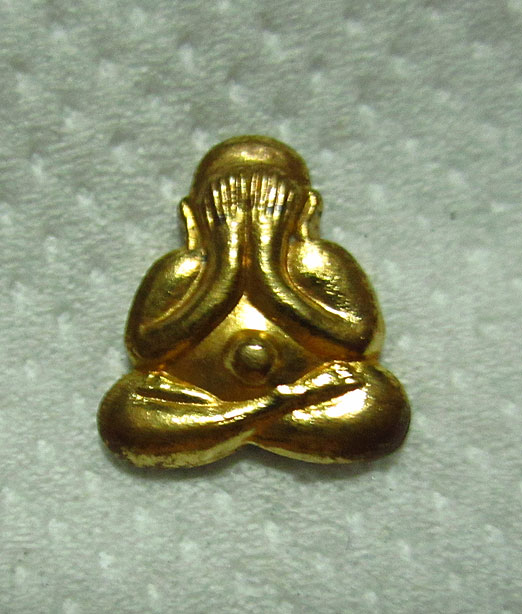 @@ พระปิดตาหลังรูปเหมือน เนื้อทองเค ปี2549 สร้าง380องค์ หลวงพ่อสาคร พร้อมกล่องครับ @@