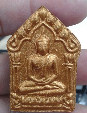 ขุนแผนผงพรายกุมารรุ่นแรก เนื้อว่านไพรดำ หลังตะกรุดทองแดง + พลอยเสก ออกวัดชุมแสง หลวงพ่อสาคร ปลุกเสก 