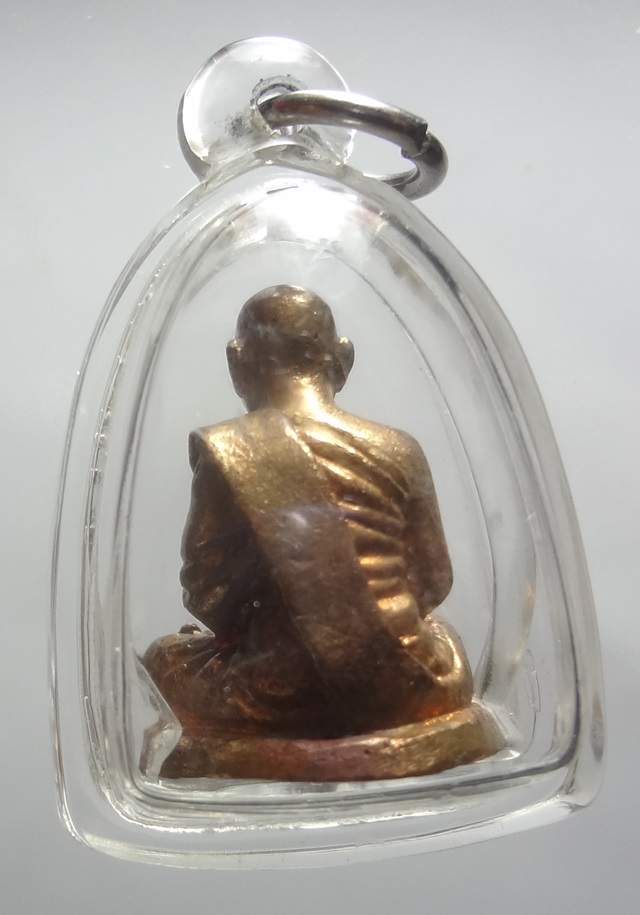 : รูปหล่อหลวงปู่เอี่ยมรุ่น 111