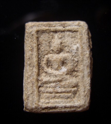 พระกรุวัดชนะสงครามพิมพ์สังกัจจายน์ปี 2491