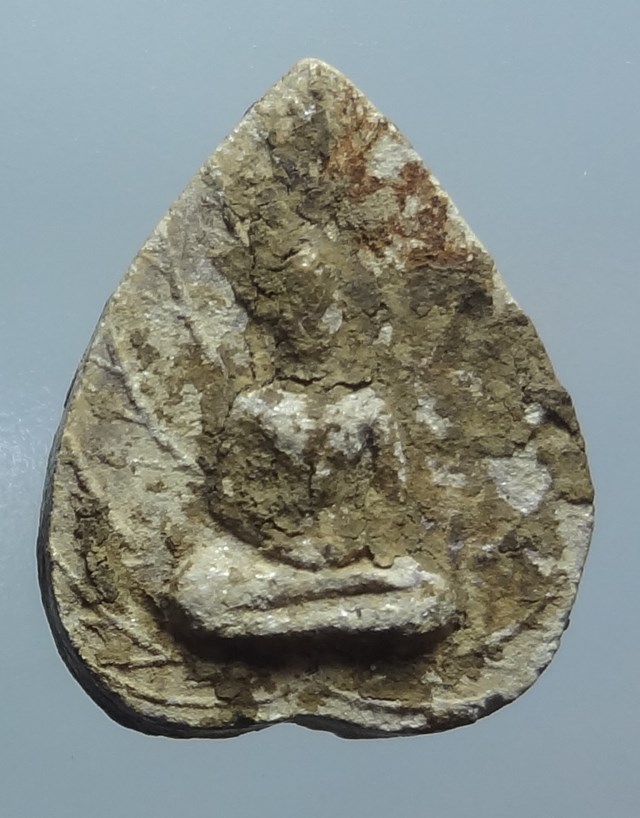 กลีบบัวหลวงพ่อมุม