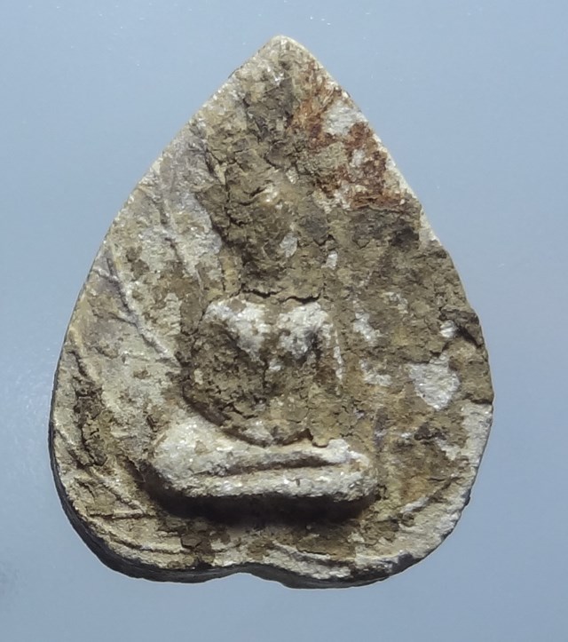 กลีบบัวหลวงพ่อมุม