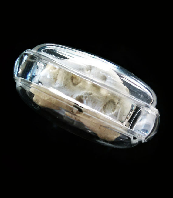 พระปิดตาหลวงปู่หมุน รุ่นไตรมาสรวยทันใจ ปี43 เนื้อผงงาช้าง ตอก1โค้ด พระสภาพสวย ไม่มีแตกราน