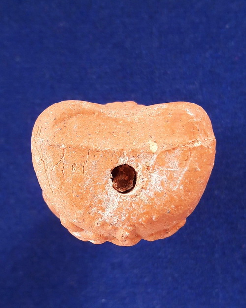 พระปิดตา เนื้อผงชมพูนุช หลวงปู่หมุน ฐิตสีโล ออกวัดซับลำใยสามัคคีธรรม ปี2543