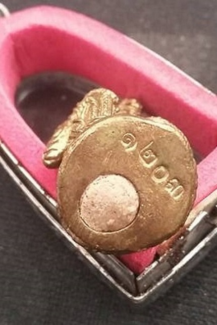 หนุมานมหาปราบไตรจักร  เนื้อปรอกลูกปืน   เคาะเดียวปิด 