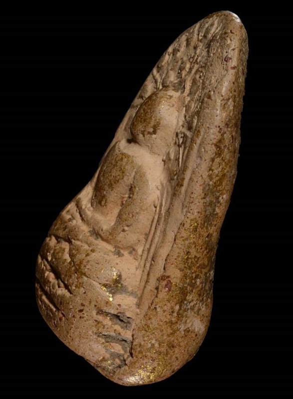 พระคงองค์ชมพูกรุเก่า ฟอร์มสวย สภาพน่ารักได้ฟอร์มตามกาลเวลา หายากครับ รับประกันพระแท้เก้คืนเต็ม