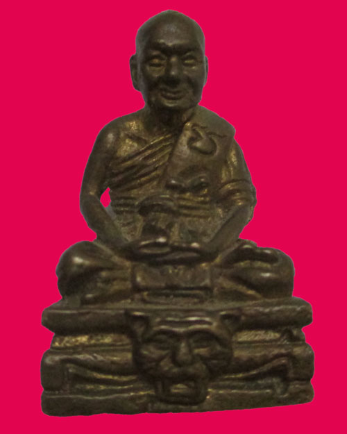 รูปหล่อเหมือนนั่งหัวเสือ หลวงพ่อเปิ่น วัดบางพระ