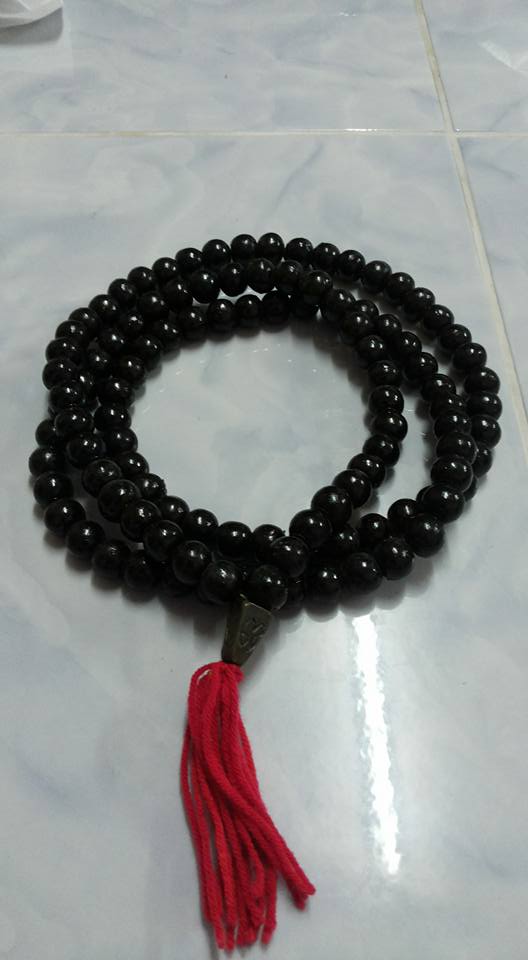 ประคำเหล็กน้ำพี้ หลวงปู่หมุน หัวประคำทำจากนวโลหะ หายากแล้วครับ( เคาะเดียววัดใจครับ)