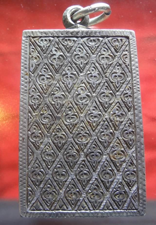 : ตลับเงินใส่สมเด็จขนาดมาตฐาณตามภาพครับ