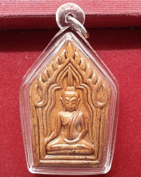 ขุนแผนเคลือบแขนอ่อน รุ่น1 เคลือบแดง หลวงปู่ชื้น วัดญาณเสน อยุธยา สร้างปี 2545...เคาะเดียวแดง...