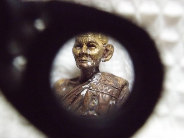 เคาะเดียวแดง รูปหล่อหลวงพ่อไสว วัดปรีดาราม รุ่นพิเศษ กล่องเดิม