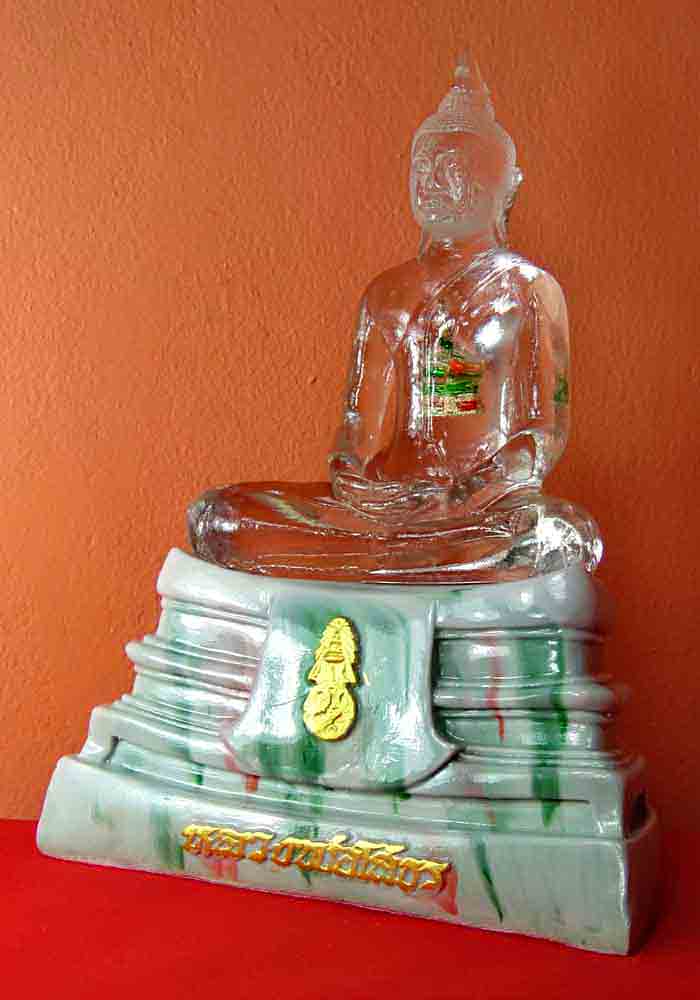 ***พระบูชาพระพุทธโสธร ขนาดหน้าตัก ๕ นิ้ว พระบูชาพระพุทธโสธร ขนาดหน้าตัก ๕ นิ้ว เนื้อเรซิ่นใสสีแก้วใส