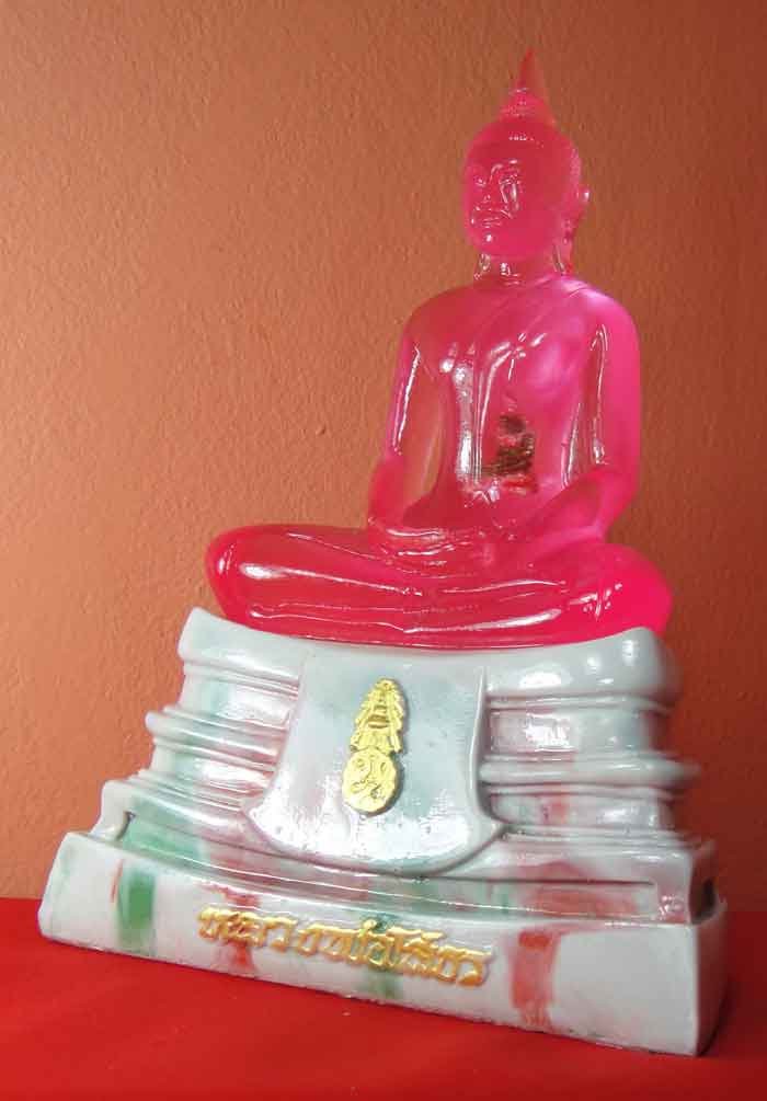 ***พระบูชาพระพุทธโสธร ขนาดหน้าตัก ๕ นิ้ว พระบูชาพระพุทธโสธร ขนาดหน้าตัก ๕ นิ้ว เนื้อเรซิ่นใสสีชมพูพร