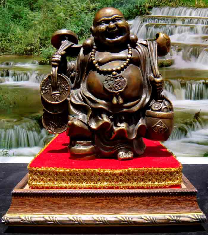 ***พระสังกัจจายน์ ประทับยืนหาบเงินหาบทอง เทพเจ้าแห่งโชคลาภ พระสังกัจจายน์ประทับยืน หาบเงินหาบทอง เทพ