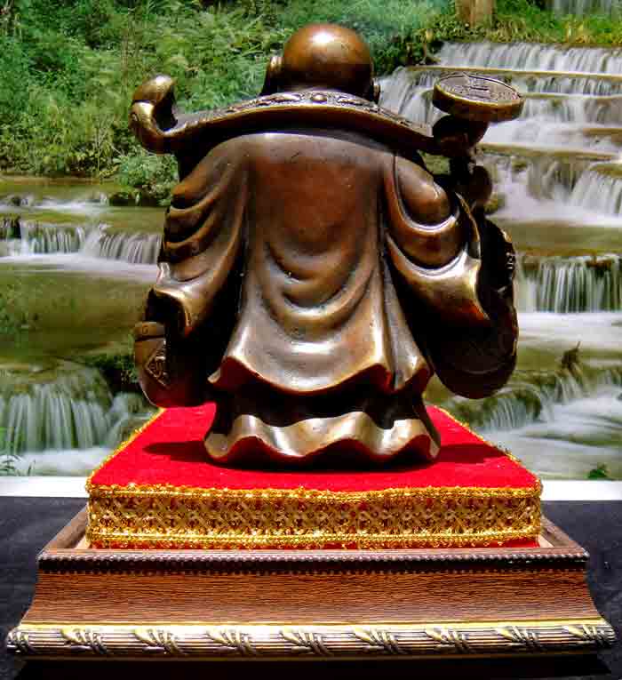 ***พระสังกัจจายน์ ประทับยืนหาบเงินหาบทอง เทพเจ้าแห่งโชคลาภ พระสังกัจจายน์ประทับยืน หาบเงินหาบทอง เทพ