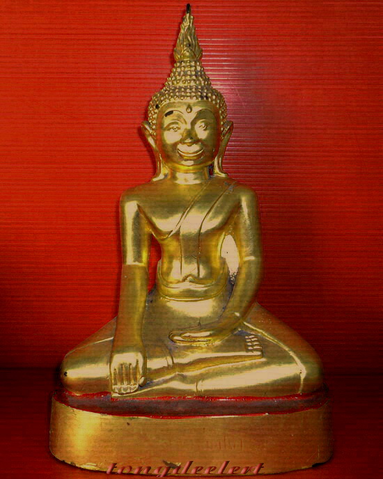 พระบูชาหลวงพ่อโต วัดหลักสี่่ จ.สมุทรสาคร หน้าตัก 6 นิ้ว ปิดทองค่ะ