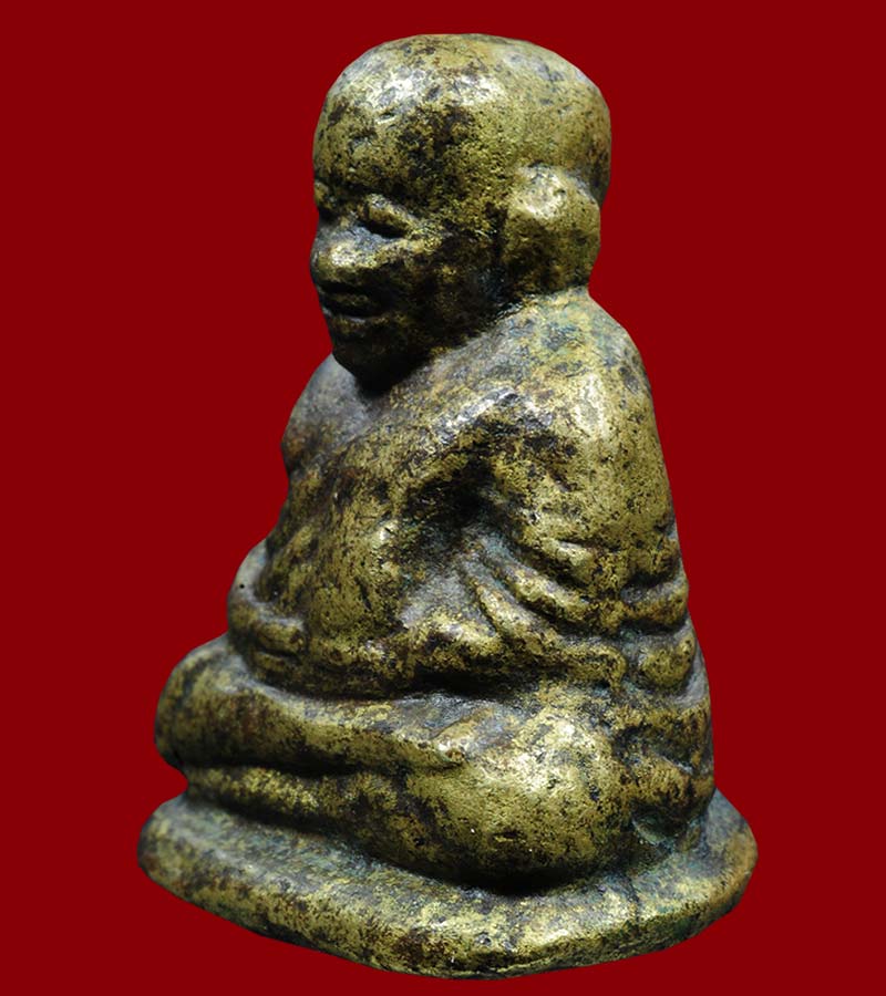 หลวงพ่อเงิน วัดบางคลาน จังหวัด พิจิตร รุ่นปืนแตก พิมพ์นิยม เศ ียรโต ปี ๒๕๒๘ (๑)